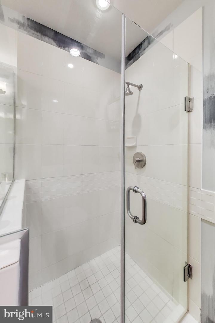 929 FLORIDA AVE NW #4008, WASHINGTON, District Of Columbia 20001, 1 Bedroom Bedrooms, ,2 BathroomsBathrooms,Residential,For sale,929 FLORIDA AVE NW #4008,DCDC2196088 MLS # DCDC2196088