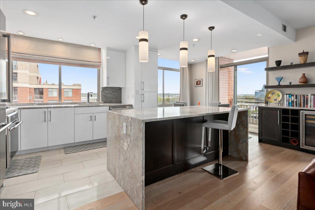 3600 S GLEBE RD #919W, ARLINGTON, Virginia 22202, 2 Bedrooms Bedrooms, ,2 BathroomsBathrooms,Residential,For sale,3600 S GLEBE RD #919W,VAAR2056276 MLS # VAAR2056276