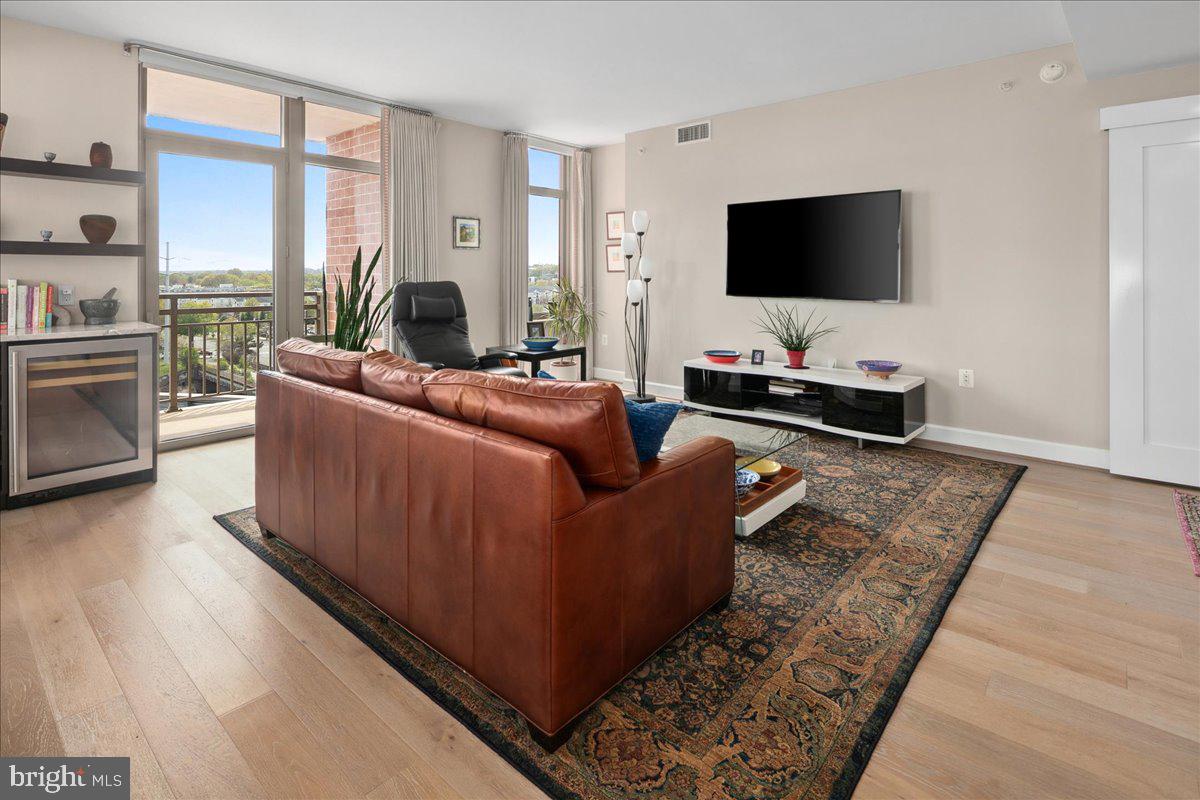 3600 S GLEBE RD #919W, ARLINGTON, Virginia 22202, 2 Bedrooms Bedrooms, ,2 BathroomsBathrooms,Residential,For sale,3600 S GLEBE RD #919W,VAAR2056276 MLS # VAAR2056276