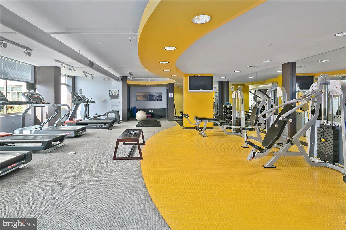 3600 S GLEBE RD #919W, ARLINGTON, Virginia 22202, 2 Bedrooms Bedrooms, ,2 BathroomsBathrooms,Residential,For sale,3600 S GLEBE RD #919W,VAAR2056276 MLS # VAAR2056276