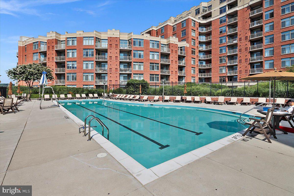 3600 S GLEBE RD #919W, ARLINGTON, Virginia 22202, 2 Bedrooms Bedrooms, ,2 BathroomsBathrooms,Residential,For sale,3600 S GLEBE RD #919W,VAAR2056276 MLS # VAAR2056276