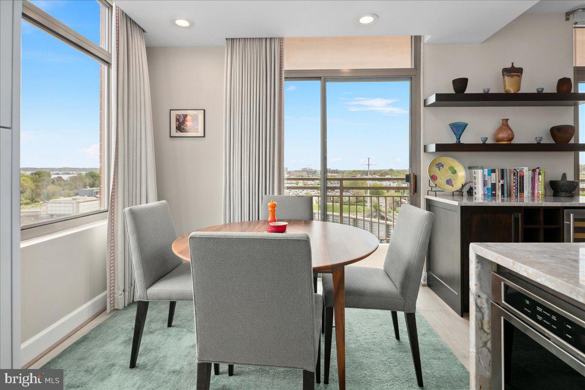 3600 S GLEBE RD #919W, ARLINGTON, Virginia 22202, 2 Bedrooms Bedrooms, ,2 BathroomsBathrooms,Residential,For sale,3600 S GLEBE RD #919W,VAAR2056276 MLS # VAAR2056276
