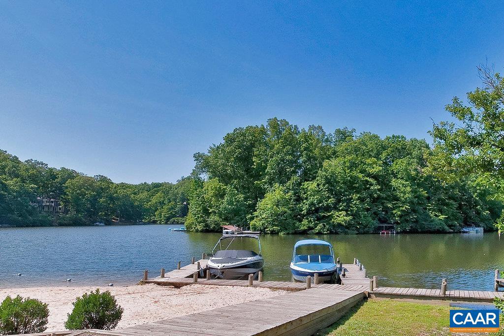 42 CLIFTWOOD RD, PALMYRA, Virginia 22963, 3 Bedrooms Bedrooms, ,2 BathroomsBathrooms,Residential,For sale,42 CLIFTWOOD RD,663466 MLS # 663466