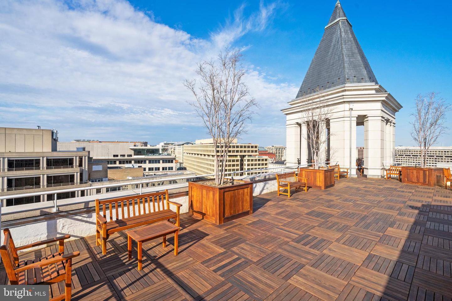 601 PENNSYLVANIA AVE NW #212, WASHINGTON, District Of Columbia 20004, 1 Bedroom Bedrooms, ,1 BathroomBathrooms,Residential,For sale,601 PENNSYLVANIA AVE NW #212,DCDC2196554 MLS # DCDC2196554