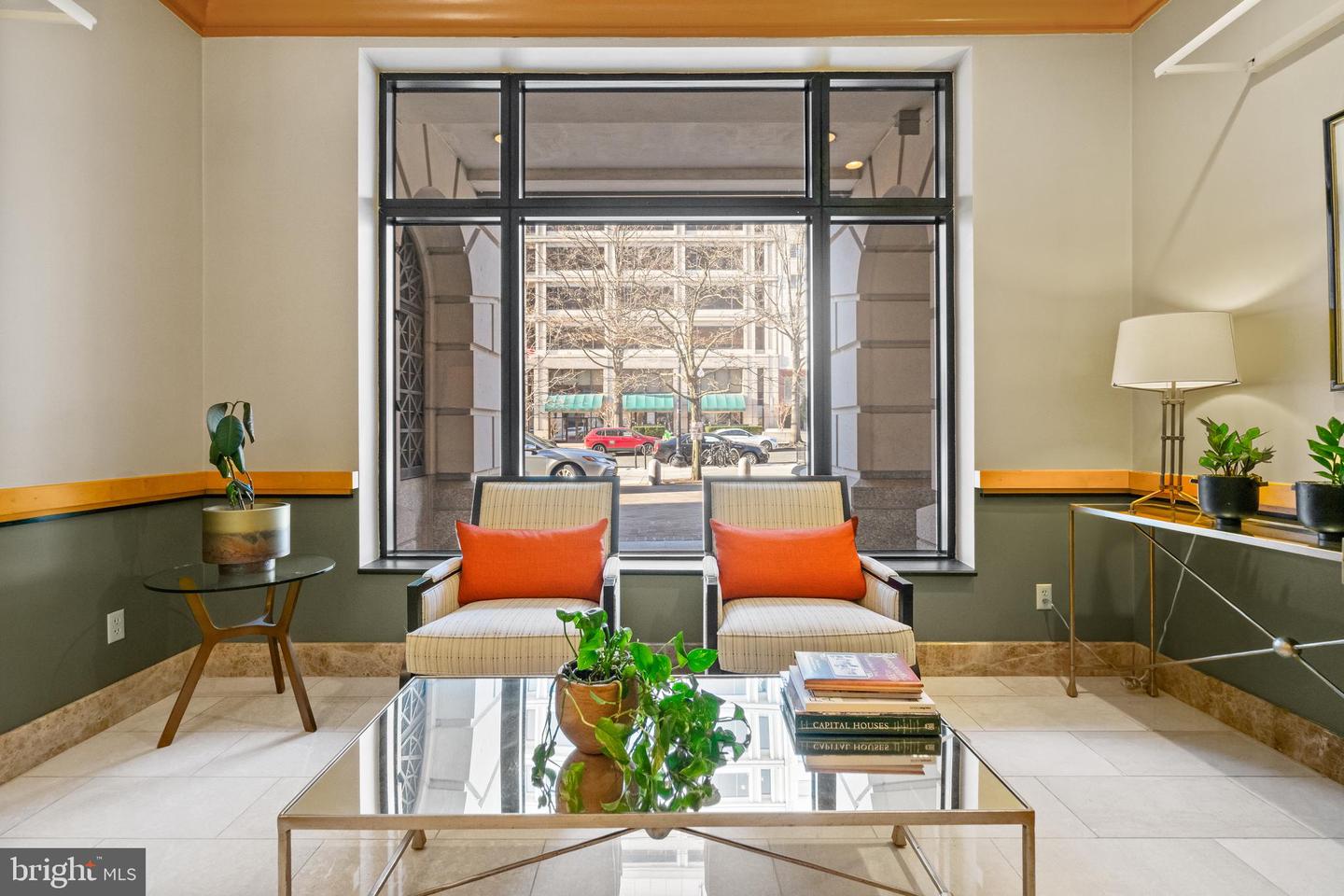 601 PENNSYLVANIA AVE NW #212, WASHINGTON, District Of Columbia 20004, 1 Bedroom Bedrooms, ,1 BathroomBathrooms,Residential,For sale,601 PENNSYLVANIA AVE NW #212,DCDC2196554 MLS # DCDC2196554