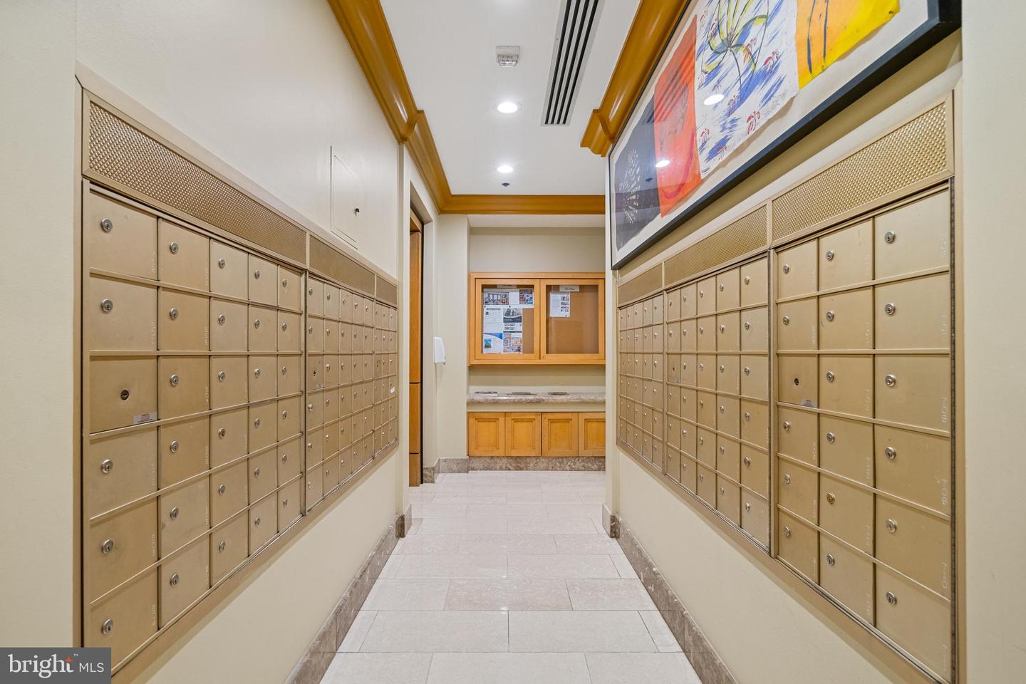 601 PENNSYLVANIA AVE NW #212, WASHINGTON, District Of Columbia 20004, 1 Bedroom Bedrooms, ,1 BathroomBathrooms,Residential,For sale,601 PENNSYLVANIA AVE NW #212,DCDC2196554 MLS # DCDC2196554