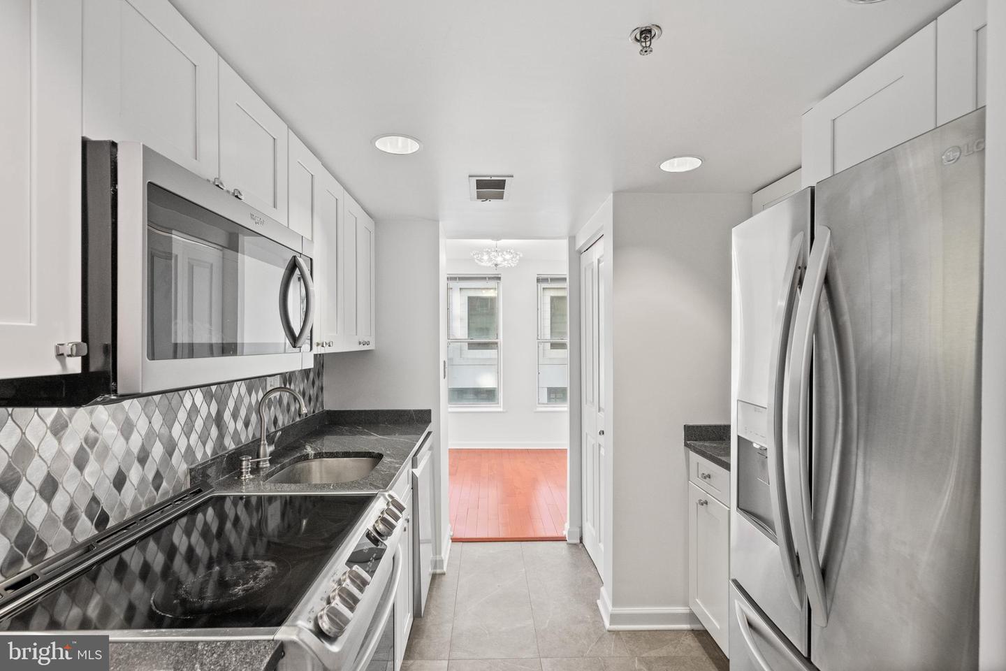 601 PENNSYLVANIA AVE NW #212, WASHINGTON, District Of Columbia 20004, 1 Bedroom Bedrooms, ,1 BathroomBathrooms,Residential,For sale,601 PENNSYLVANIA AVE NW #212,DCDC2196554 MLS # DCDC2196554