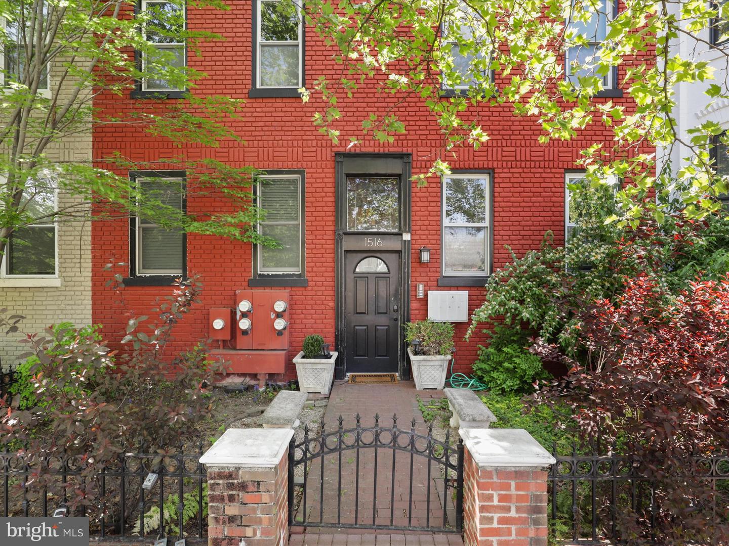 1516 10TH ST NW #102, WASHINGTON, District Of Columbia 20001, 1 Bedroom Bedrooms, ,1 BathroomBathrooms,Residential,For sale,1516 10TH ST NW #102,DCDC2196654 MLS # DCDC2196654