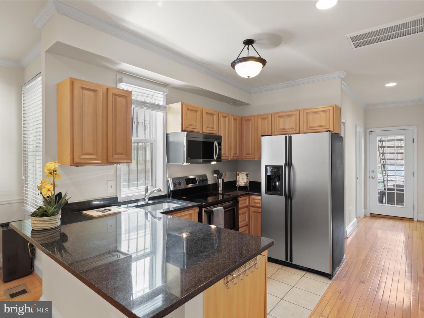 1516 10TH ST NW #102, WASHINGTON, District Of Columbia 20001, 1 Bedroom Bedrooms, ,1 BathroomBathrooms,Residential,For sale,1516 10TH ST NW #102,DCDC2196654 MLS # DCDC2196654