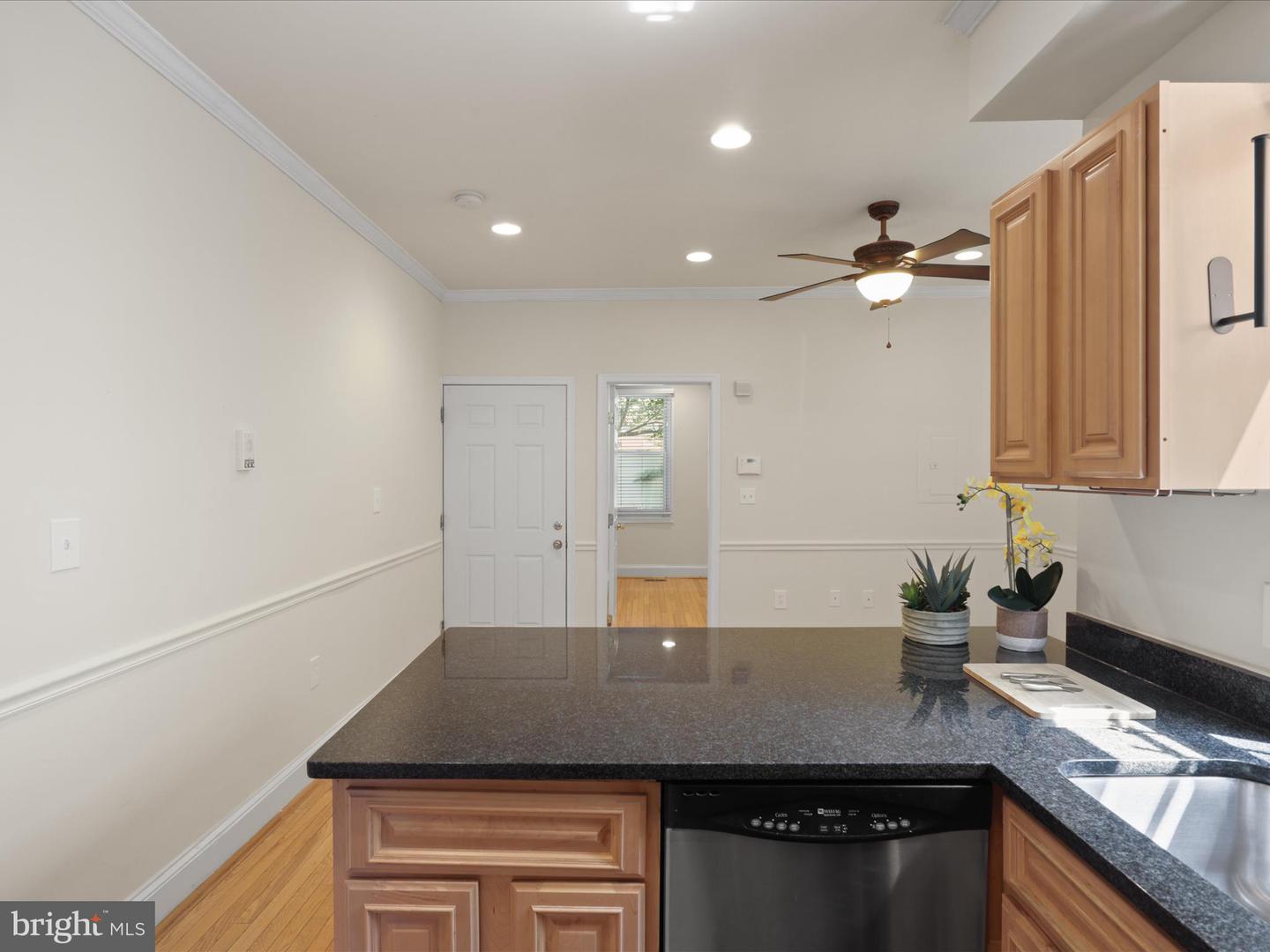 1516 10TH ST NW #102, WASHINGTON, District Of Columbia 20001, 1 Bedroom Bedrooms, ,1 BathroomBathrooms,Residential,For sale,1516 10TH ST NW #102,DCDC2196654 MLS # DCDC2196654