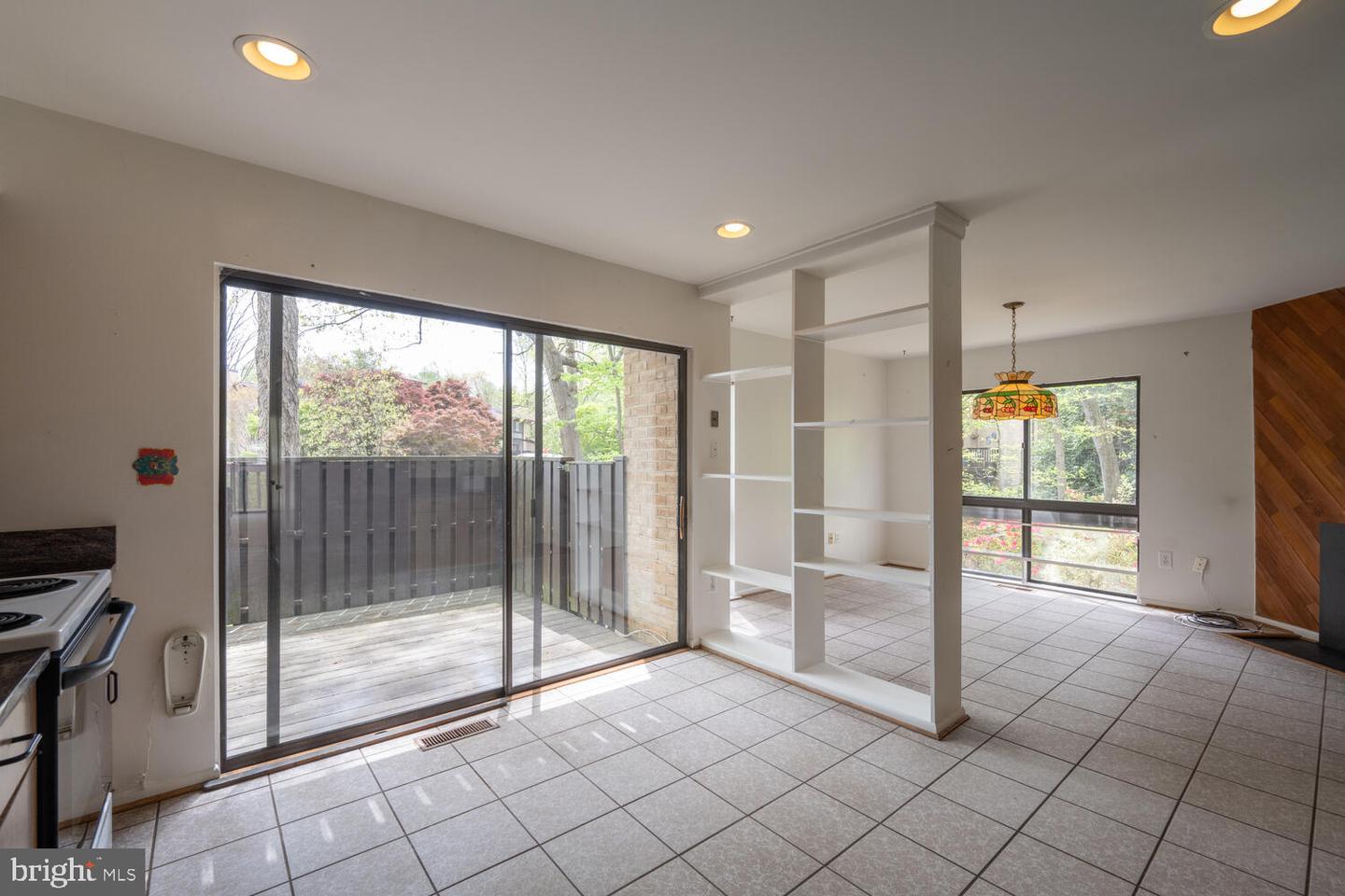 2029 LAKEBREEZE WAY, RESTON, Virginia 20191, 4 Bedrooms Bedrooms, ,3 BathroomsBathrooms,Residential,For sale,2029 LAKEBREEZE WAY,VAFX2235758 MLS # VAFX2235758