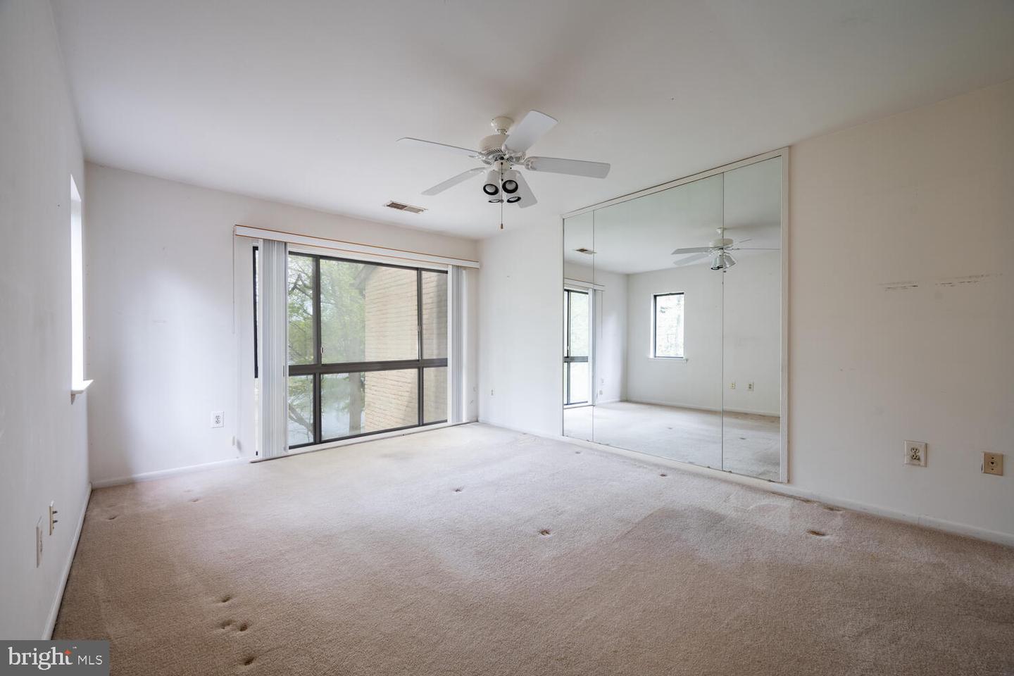 2029 LAKEBREEZE WAY, RESTON, Virginia 20191, 4 Bedrooms Bedrooms, ,3 BathroomsBathrooms,Residential,For sale,2029 LAKEBREEZE WAY,VAFX2235758 MLS # VAFX2235758