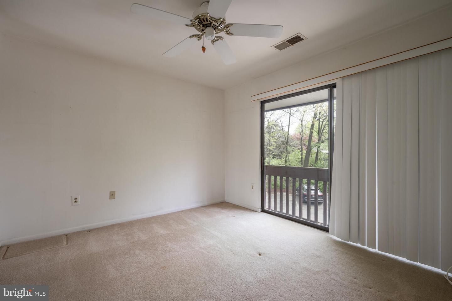 2029 LAKEBREEZE WAY, RESTON, Virginia 20191, 4 Bedrooms Bedrooms, ,3 BathroomsBathrooms,Residential,For sale,2029 LAKEBREEZE WAY,VAFX2235758 MLS # VAFX2235758