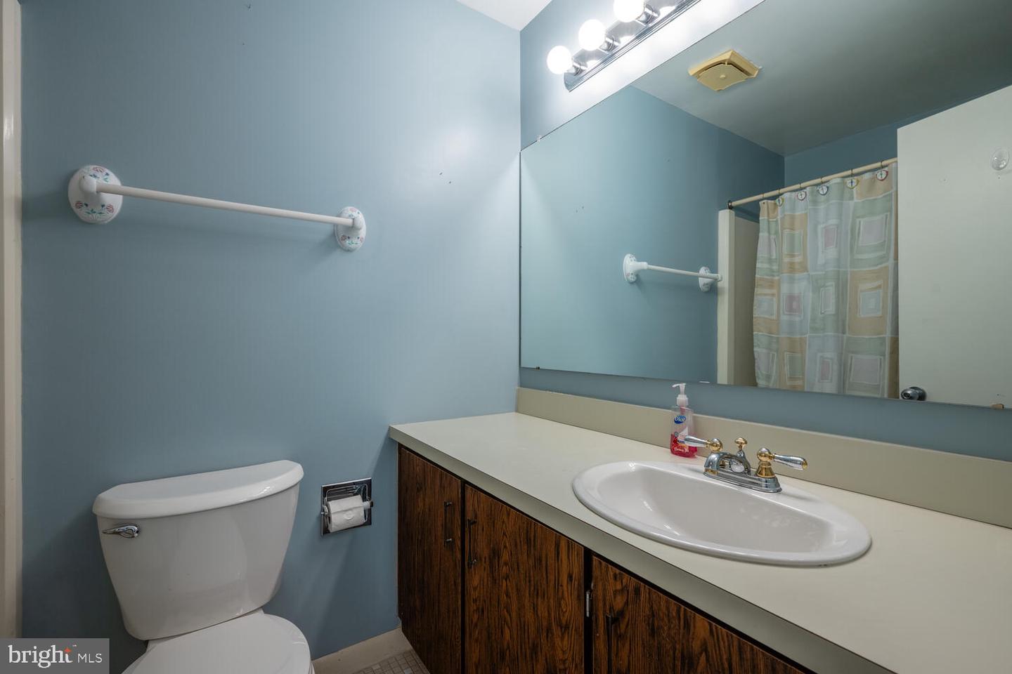 2029 LAKEBREEZE WAY, RESTON, Virginia 20191, 4 Bedrooms Bedrooms, ,3 BathroomsBathrooms,Residential,For sale,2029 LAKEBREEZE WAY,VAFX2235758 MLS # VAFX2235758