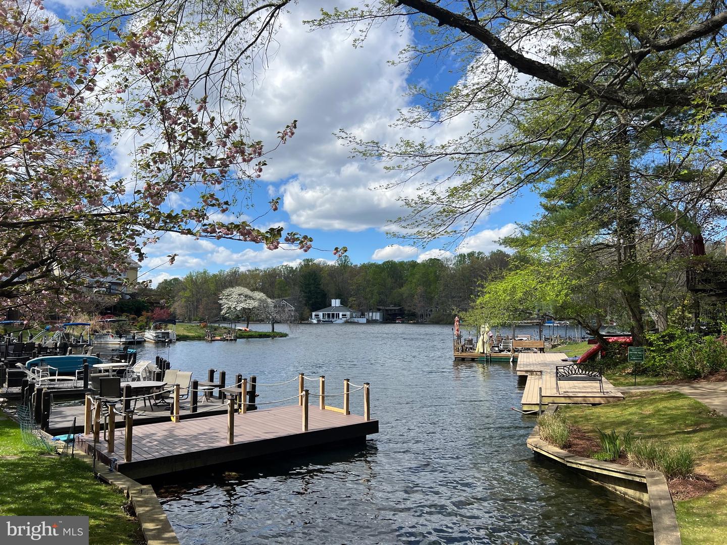 2029 LAKEBREEZE WAY, RESTON, Virginia 20191, 4 Bedrooms Bedrooms, ,3 BathroomsBathrooms,Residential,For sale,2029 LAKEBREEZE WAY,VAFX2235758 MLS # VAFX2235758