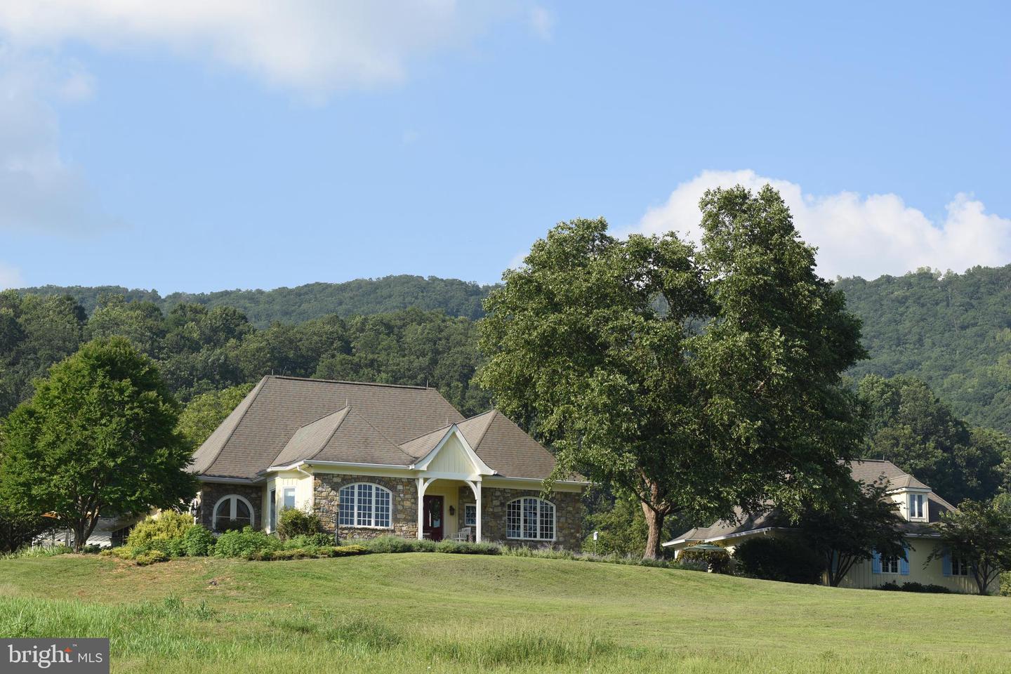 474 GID BROWN HOLLOW RD, WASHINGTON, Virginia 22747, 4 Bedrooms Bedrooms, ,4 BathroomsBathrooms,Residential,For sale,474 GID BROWN HOLLOW RD,VARP2002050 MLS # VARP2002050