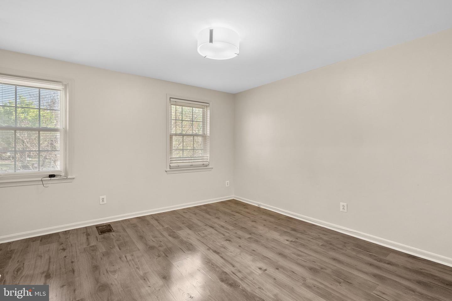 3901 PENNSYLVANIA AVE SE #A, WASHINGTON, District Of Columbia 20020, 2 Bedrooms Bedrooms, ,1 BathroomBathrooms,Residential,For sale,3901 PENNSYLVANIA AVE SE #A,DCDC2196892 MLS # DCDC2196892