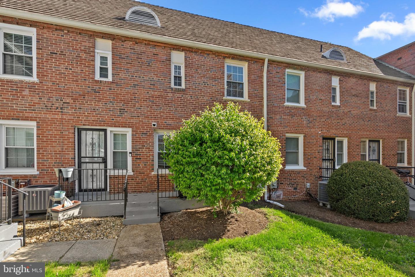 3901 PENNSYLVANIA AVE SE #A, WASHINGTON, District Of Columbia 20020, 2 Bedrooms Bedrooms, ,1 BathroomBathrooms,Residential,For sale,3901 PENNSYLVANIA AVE SE #A,DCDC2196892 MLS # DCDC2196892