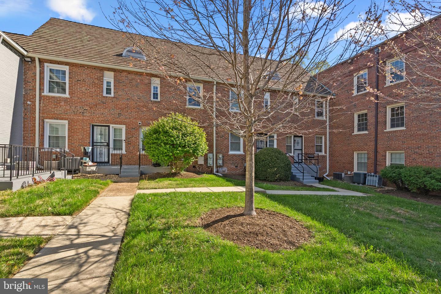 3901 PENNSYLVANIA AVE SE #A, WASHINGTON, District Of Columbia 20020, 2 Bedrooms Bedrooms, ,1 BathroomBathrooms,Residential,For sale,3901 PENNSYLVANIA AVE SE #A,DCDC2196892 MLS # DCDC2196892
