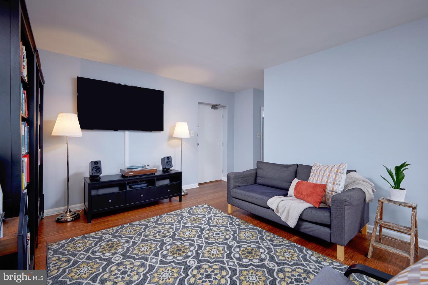 3601 5TH ST S #511, ARLINGTON, Virginia 22204, 2 Bedrooms Bedrooms, ,1 BathroomBathrooms,Residential,For sale,3601 5TH ST S #511,VAAR2056432 MLS # VAAR2056432