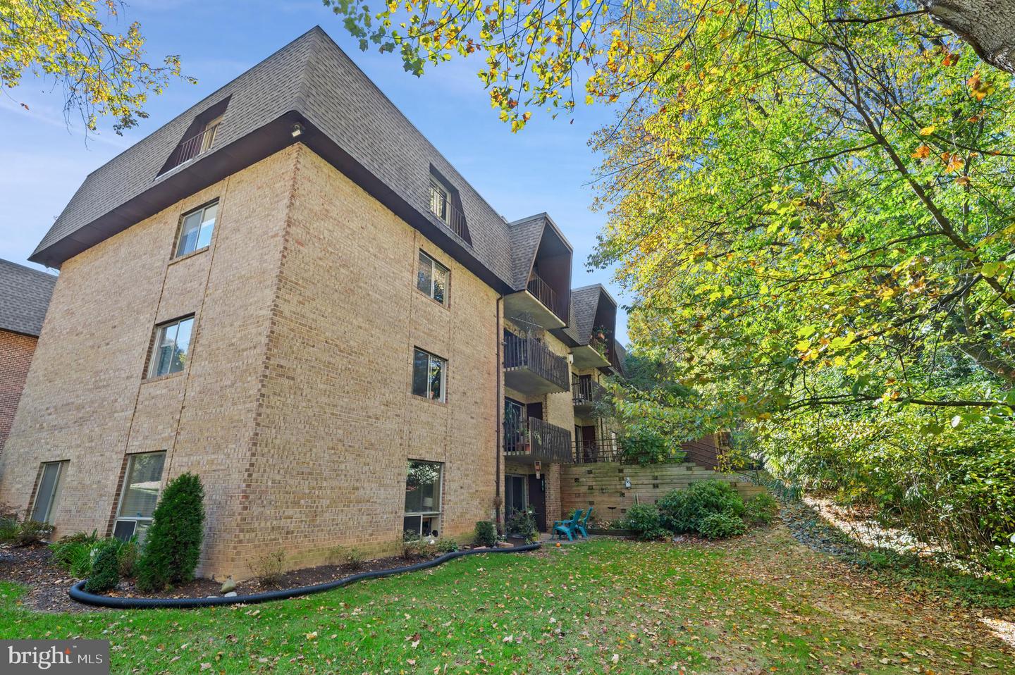 11616 VANTAGE HILL RD #2C, RESTON, Virginia 20190, 3 Bedrooms Bedrooms, ,2 BathroomsBathrooms,Residential,For sale,11616 VANTAGE HILL RD #2C,VAFX2236020 MLS # VAFX2236020