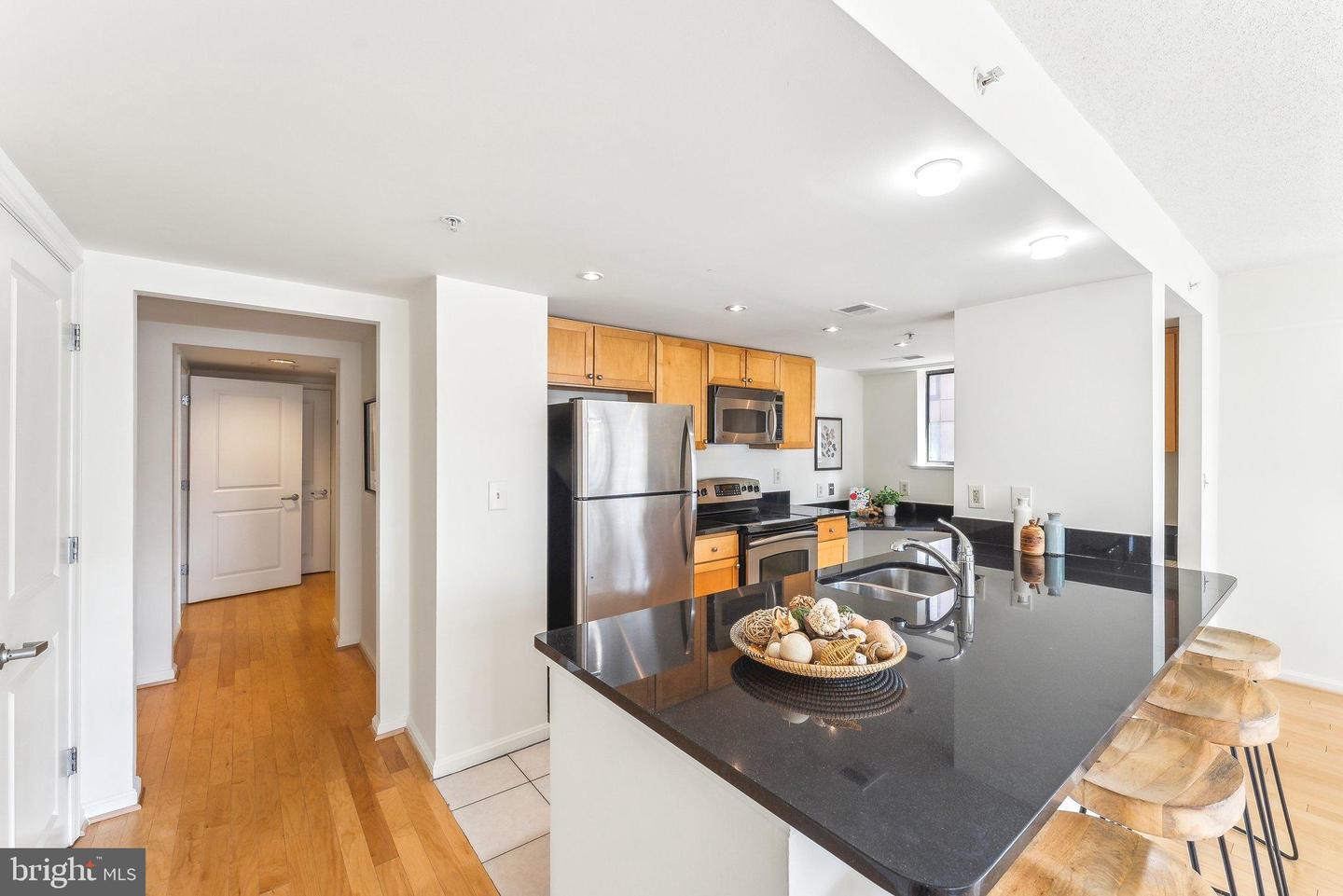 1225 13TH ST NW #712, WASHINGTON, District Of Columbia 20005, 2 Bedrooms Bedrooms, ,2 BathroomsBathrooms,Residential,For sale,1225 13TH ST NW #712,DCDC2196962 MLS # DCDC2196962