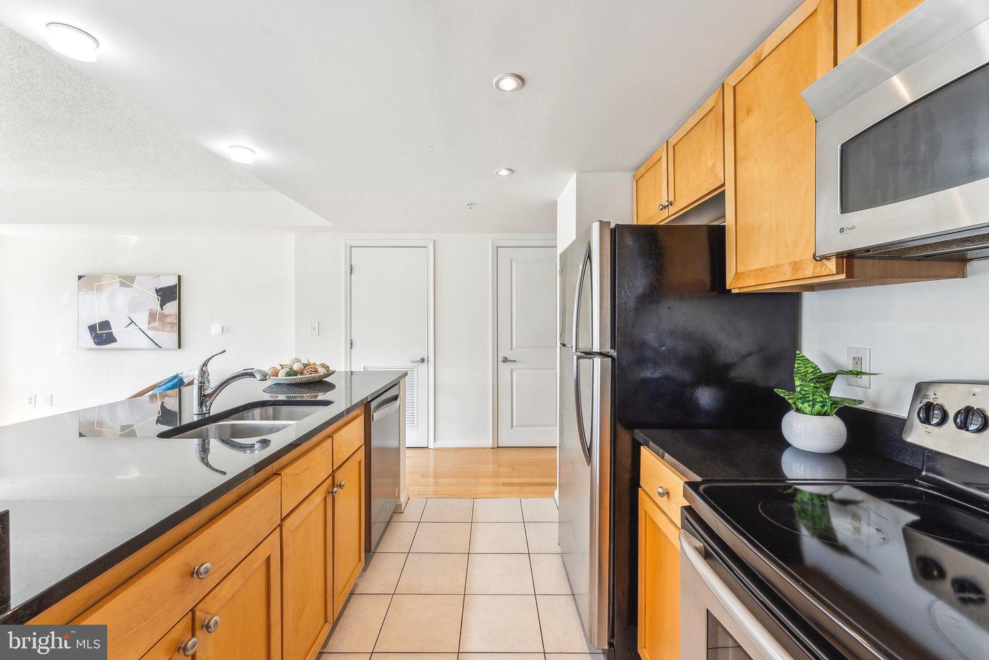 1225 13TH ST NW #712, WASHINGTON, District Of Columbia 20005, 2 Bedrooms Bedrooms, ,2 BathroomsBathrooms,Residential,For sale,1225 13TH ST NW #712,DCDC2196962 MLS # DCDC2196962