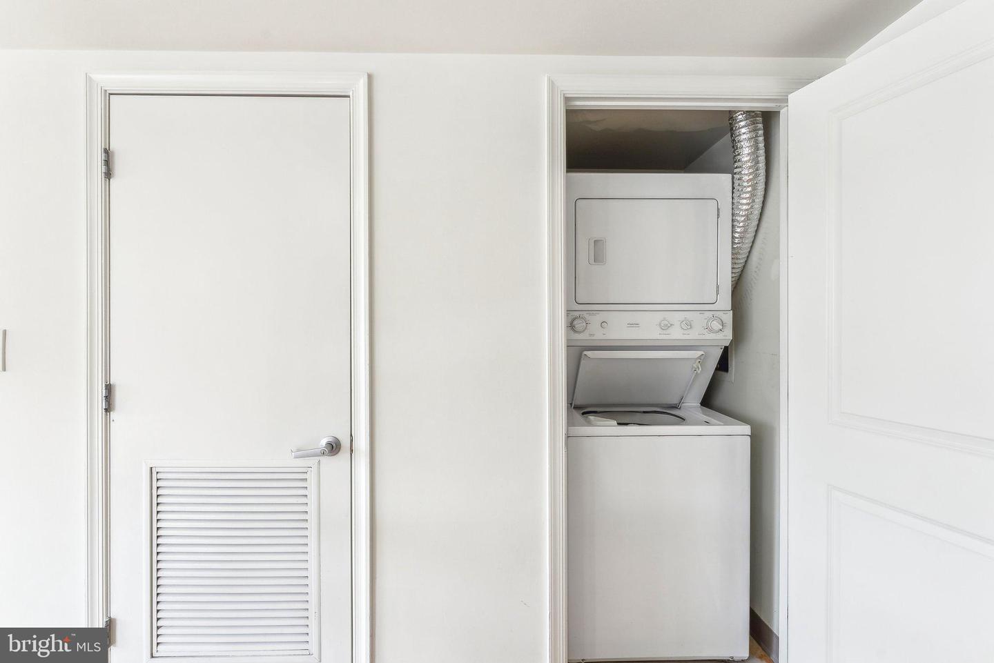 1225 13TH ST NW #712, WASHINGTON, District Of Columbia 20005, 2 Bedrooms Bedrooms, ,2 BathroomsBathrooms,Residential,For sale,1225 13TH ST NW #712,DCDC2196962 MLS # DCDC2196962