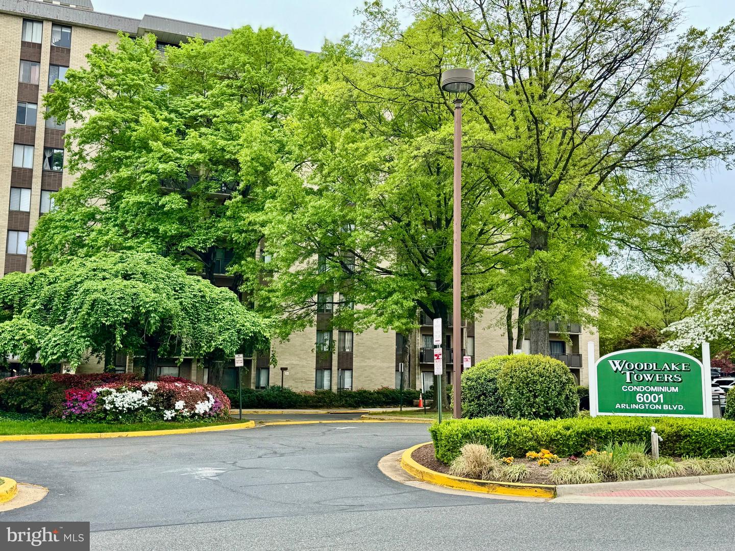 6001 ARLINGTON BLVD #T21, FALLS CHURCH, Virginia 22044, 2 Bedrooms Bedrooms, ,1 BathroomBathrooms,Residential,For sale,6001 ARLINGTON BLVD #T21,VAFX2236218 MLS # VAFX2236218