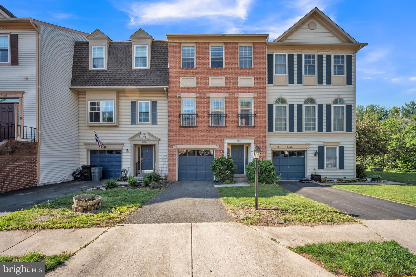 44022 GALA CIR, ASHBURN, Virginia 20147, 3 Bedrooms Bedrooms, ,2 BathroomsBathrooms,Residential,For sale,44022 GALA CIR,VALO2094646 MLS # VALO2094646