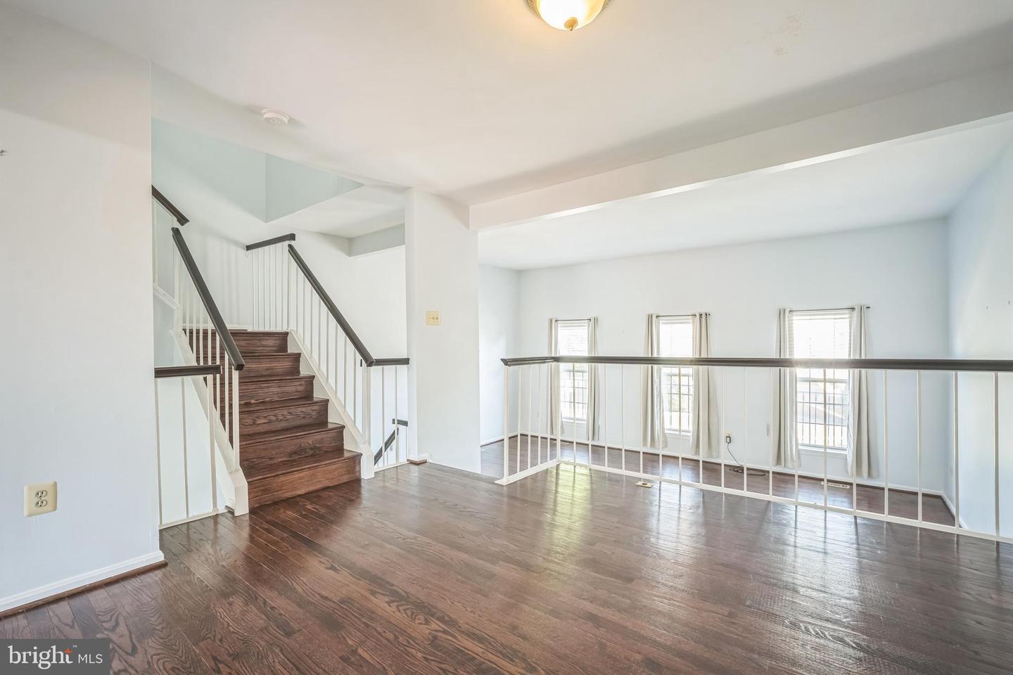 44022 GALA CIR, ASHBURN, Virginia 20147, 3 Bedrooms Bedrooms, ,2 BathroomsBathrooms,Residential,For sale,44022 GALA CIR,VALO2094646 MLS # VALO2094646