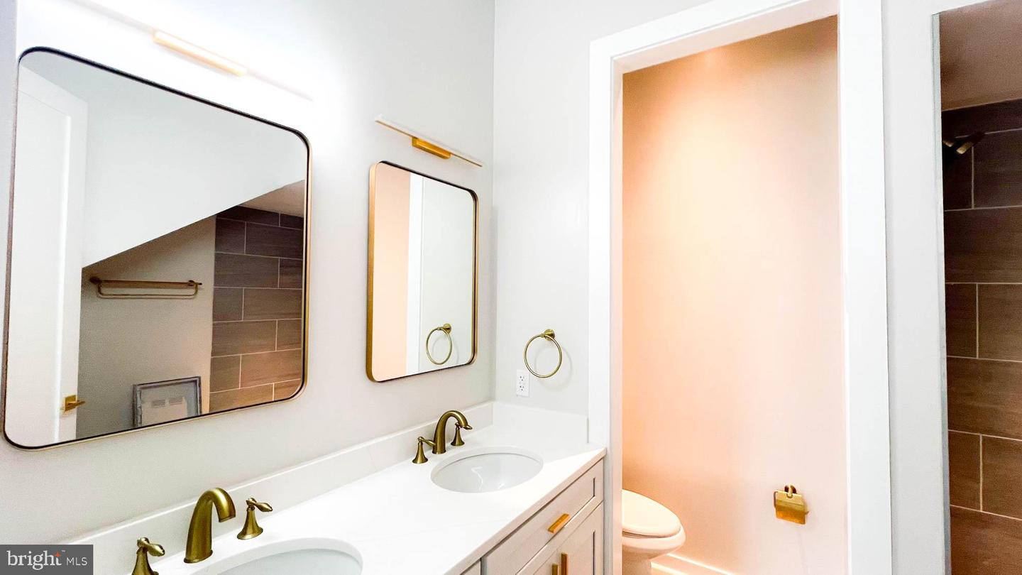 1143 16TH ST NE #1, WASHINGTON, District Of Columbia 20002, 2 Bedrooms Bedrooms, 2 Rooms Rooms,3 BathroomsBathrooms,Residential,For sale,1143 16TH ST NE #1,DCDC2197182 MLS # DCDC2197182