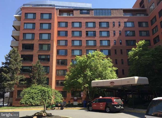 1021 ARLINGTON BLVD #222, ARLINGTON, Virginia 22209, 1 Bedroom Bedrooms, ,1 BathroomBathrooms,Residential,For sale,1021 ARLINGTON BLVD #222,VAAR2056548 MLS # VAAR2056548