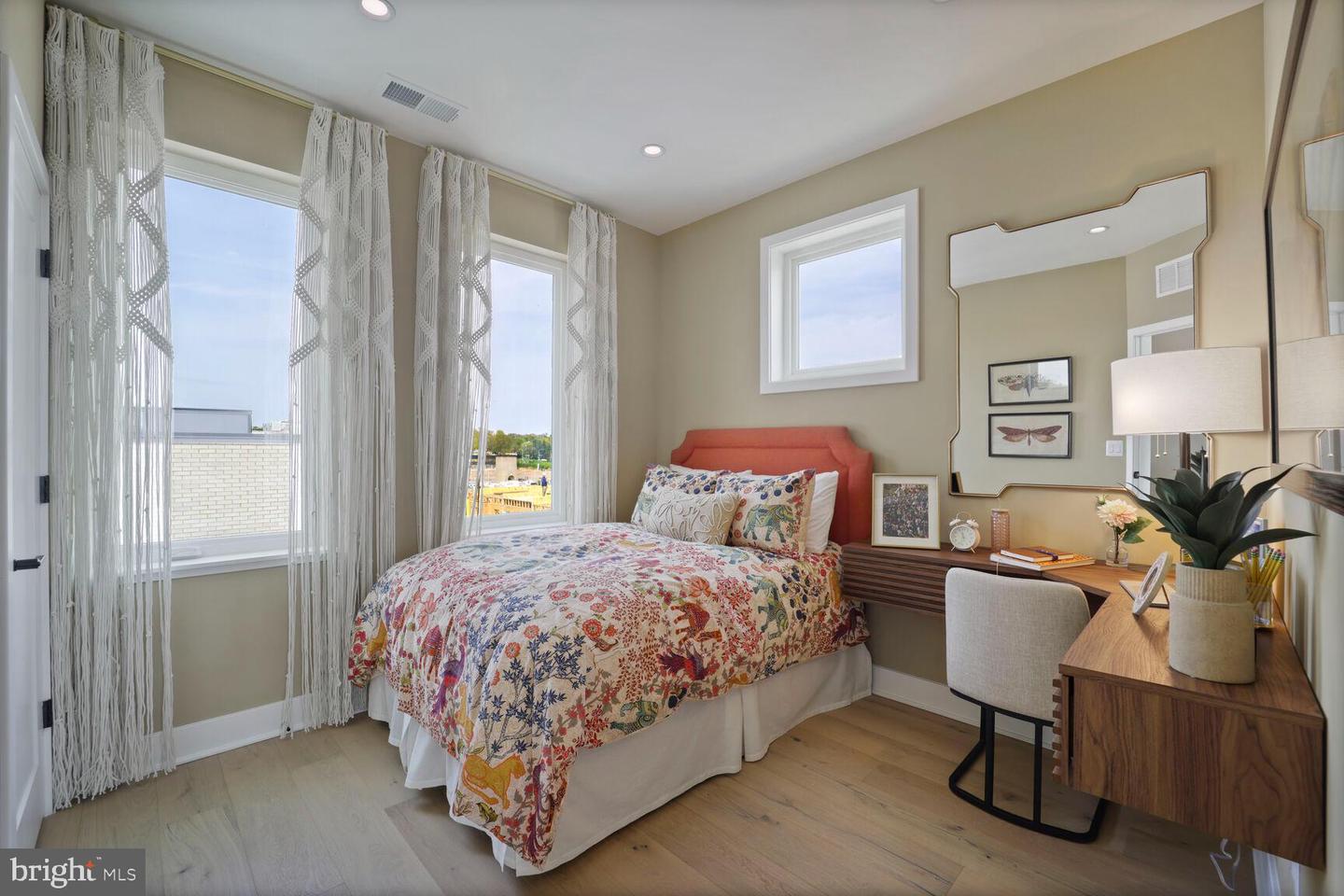 61 LOWER SERVICE CT NW #HOMESITE 936, WASHINGTON, District Of Columbia 20001, 4 Bedrooms Bedrooms, ,4 BathroomsBathrooms,Residential,For sale,61 LOWER SERVICE CT NW #HOMESITE 936,DCDC2197412 MLS # DCDC2197412