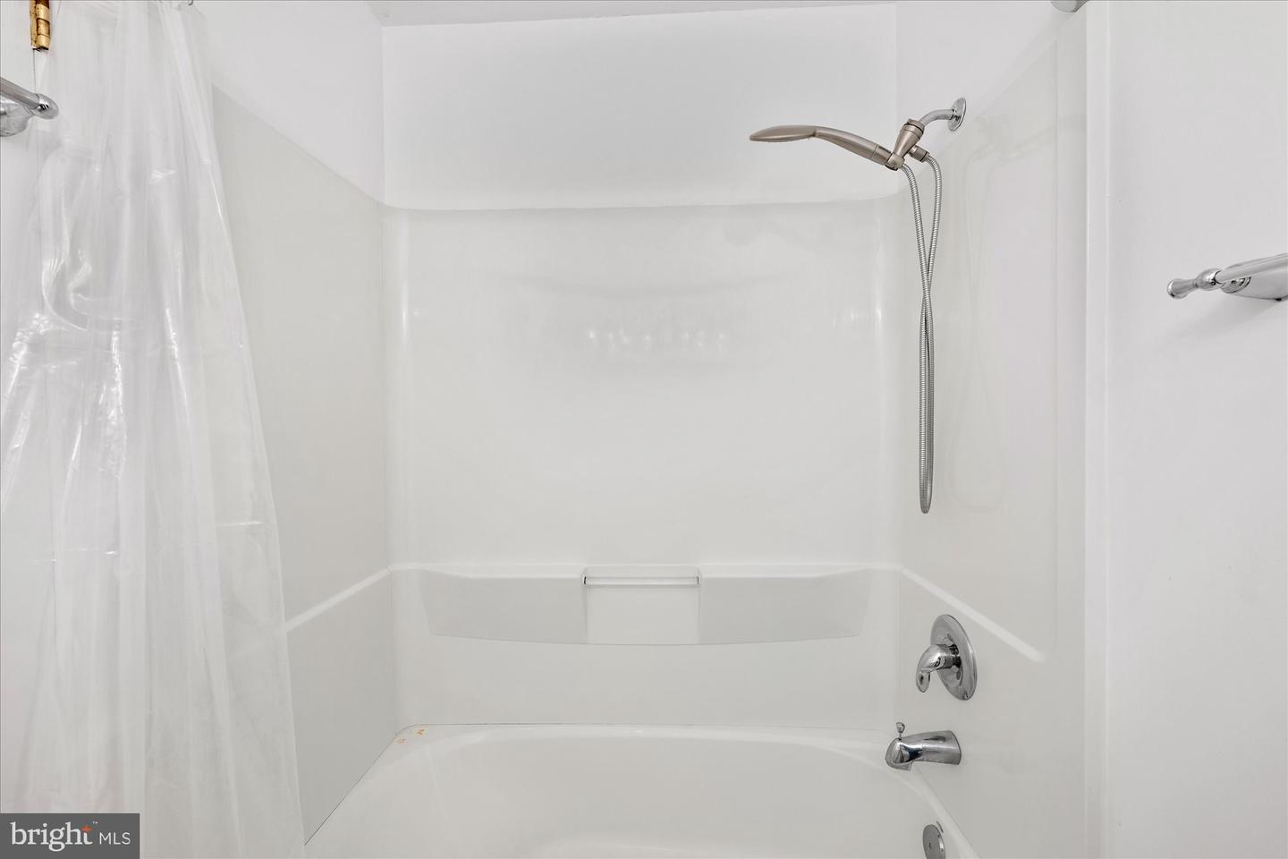 7349 ELDORADO CT, MCLEAN, Virginia 22102, 3 Bedrooms Bedrooms, ,3 BathroomsBathrooms,Residential,For sale,7349 ELDORADO CT,VAFX2223488 MLS # VAFX2223488