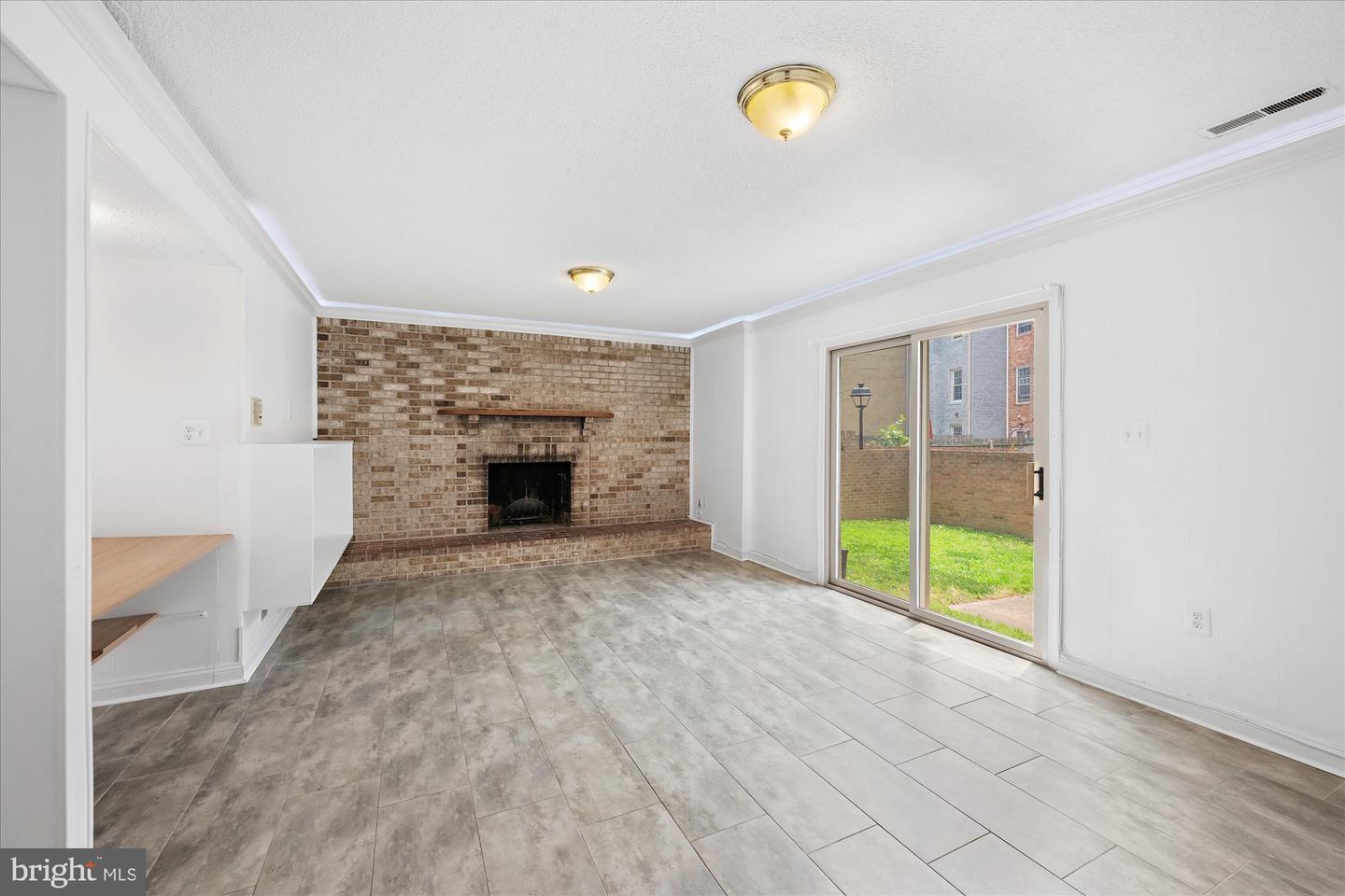 7349 ELDORADO CT, MCLEAN, Virginia 22102, 3 Bedrooms Bedrooms, ,3 BathroomsBathrooms,Residential,For sale,7349 ELDORADO CT,VAFX2223488 MLS # VAFX2223488