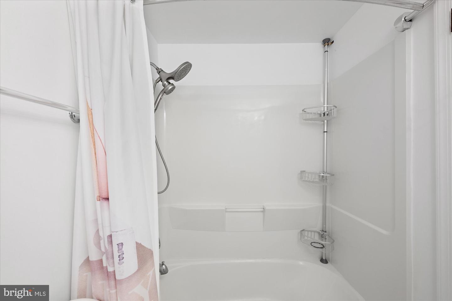 7349 ELDORADO CT, MCLEAN, Virginia 22102, 3 Bedrooms Bedrooms, ,3 BathroomsBathrooms,Residential,For sale,7349 ELDORADO CT,VAFX2223488 MLS # VAFX2223488