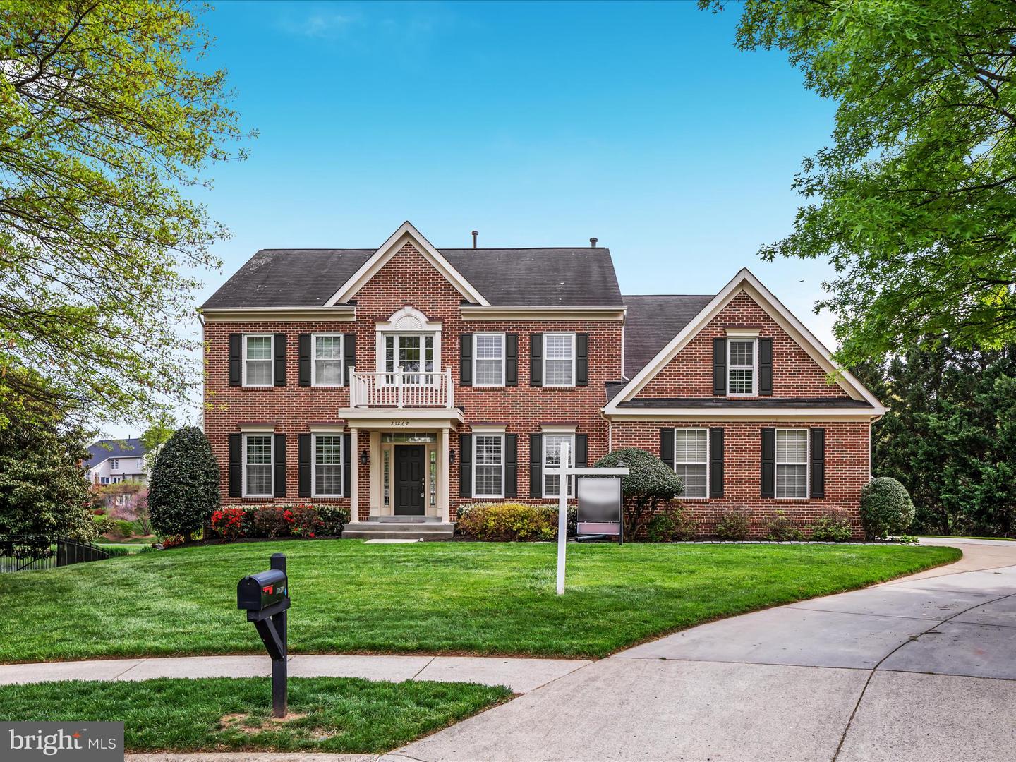 21262 DUBOIS CT, ASHBURN, Virginia 20147, 6 Bedrooms Bedrooms, ,3 BathroomsBathrooms,Residential,For sale,21262 DUBOIS CT,VALO2090976 MLS # VALO2090976