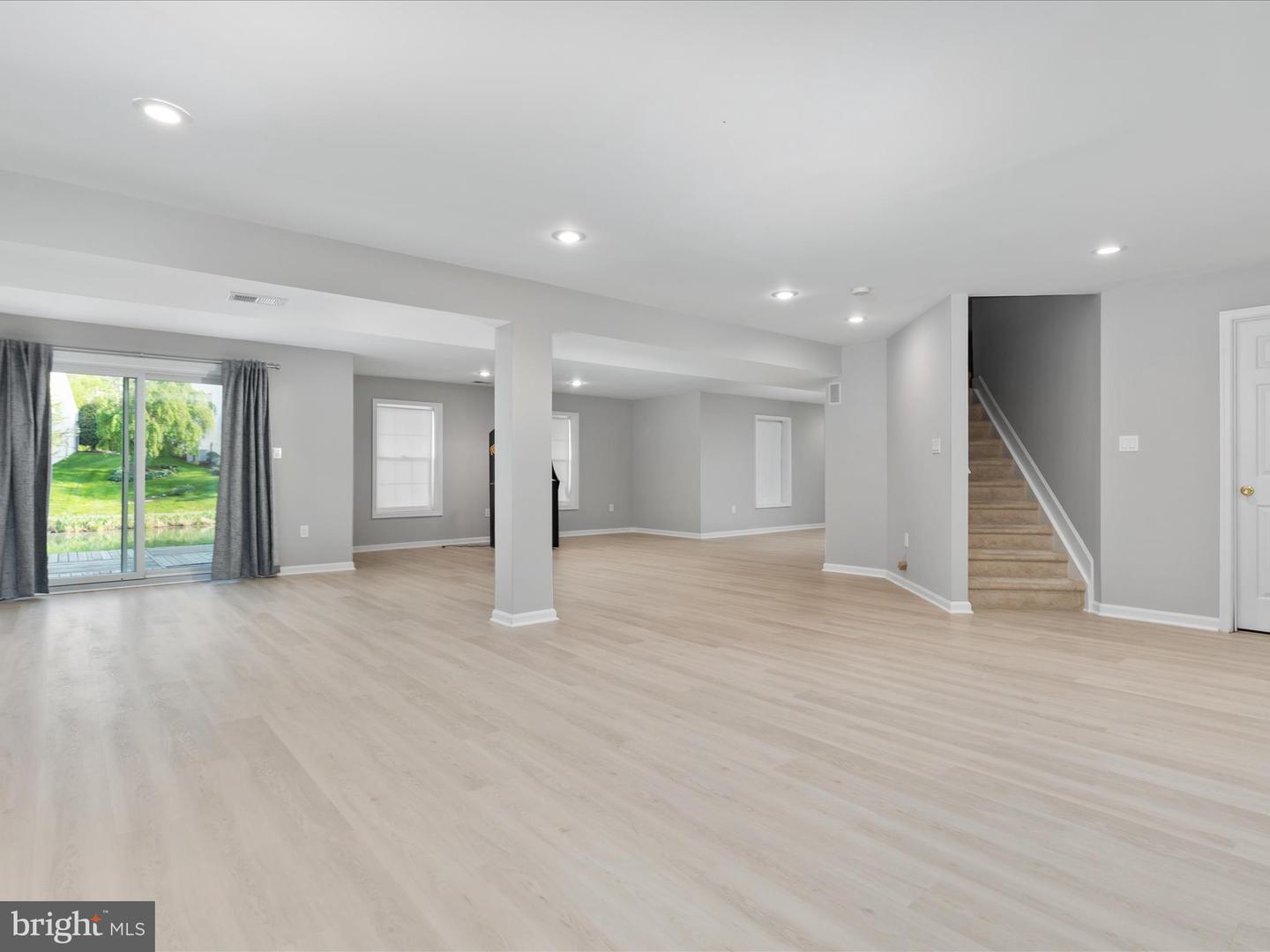 21262 DUBOIS CT, ASHBURN, Virginia 20147, 6 Bedrooms Bedrooms, ,3 BathroomsBathrooms,Residential,For sale,21262 DUBOIS CT,VALO2090976 MLS # VALO2090976