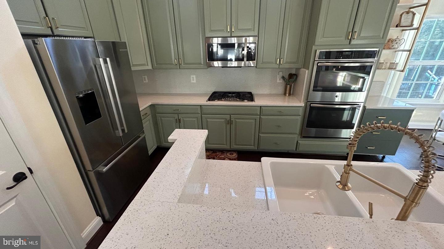 25685 ARBORSHADE PASS PL, ALDIE, Virginia 20105, 4 Bedrooms Bedrooms, ,3 BathroomsBathrooms,Residential,For sale,25685 ARBORSHADE PASS PL,VALO2091244 MLS # VALO2091244