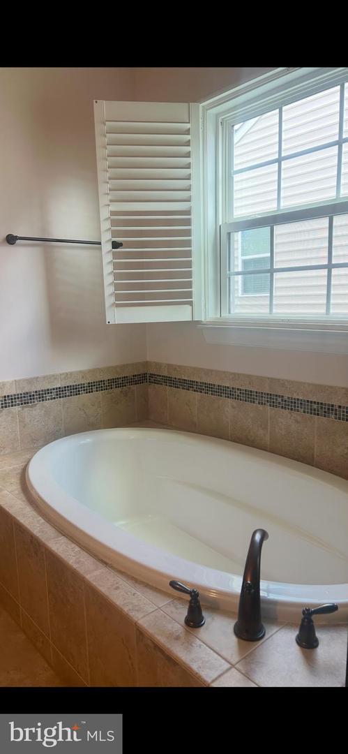 25685 ARBORSHADE PASS PL, ALDIE, Virginia 20105, 4 Bedrooms Bedrooms, ,3 BathroomsBathrooms,Residential,For sale,25685 ARBORSHADE PASS PL,VALO2091244 MLS # VALO2091244