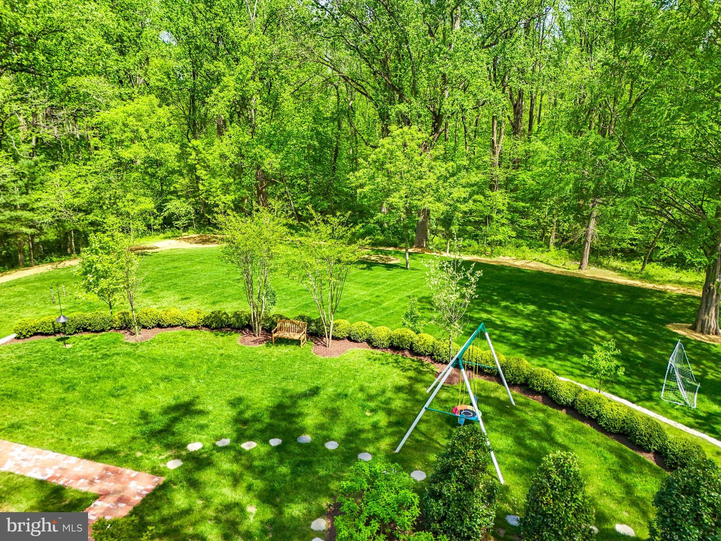 827 TURKEY RUN RD, MCLEAN, Virginia 22101, 6 Bedrooms Bedrooms, ,7 BathroomsBathrooms,Residential,For sale,827 TURKEY RUN RD,VAFX2231410 MLS # VAFX2231410
