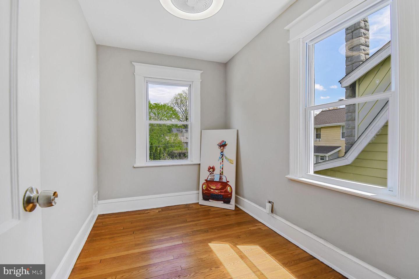 3807 20TH ST NE, WASHINGTON, District Of Columbia 20018, 3 Bedrooms Bedrooms, 10 Rooms Rooms,2 BathroomsBathrooms,Residential,For sale,3807 20TH ST NE,DCDC2193940 MLS # DCDC2193940
