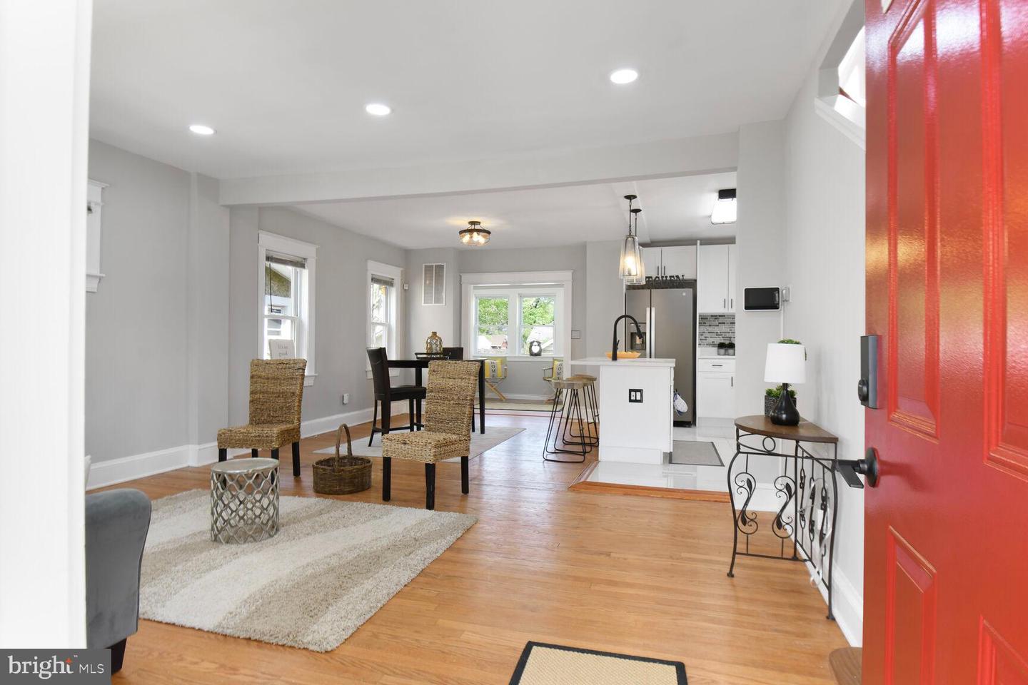 3807 20TH ST NE, WASHINGTON, District Of Columbia 20018, 3 Bedrooms Bedrooms, 10 Rooms Rooms,2 BathroomsBathrooms,Residential,For sale,3807 20TH ST NE,DCDC2193940 MLS # DCDC2193940