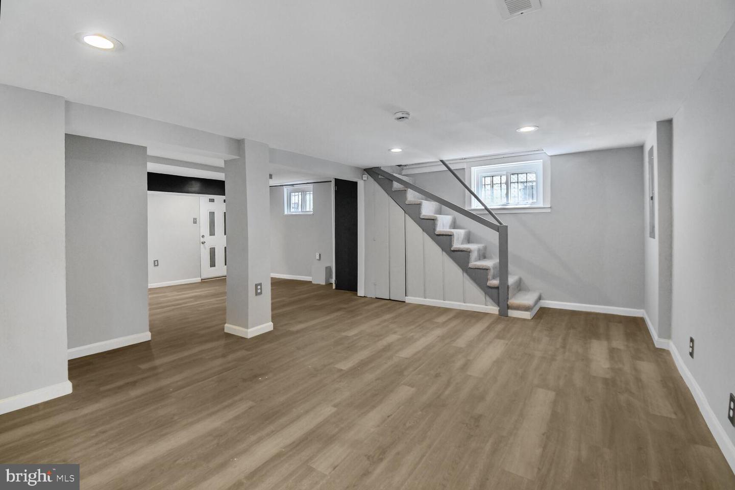 3807 20TH ST NE, WASHINGTON, District Of Columbia 20018, 3 Bedrooms Bedrooms, 10 Rooms Rooms,2 BathroomsBathrooms,Residential,For sale,3807 20TH ST NE,DCDC2193940 MLS # DCDC2193940
