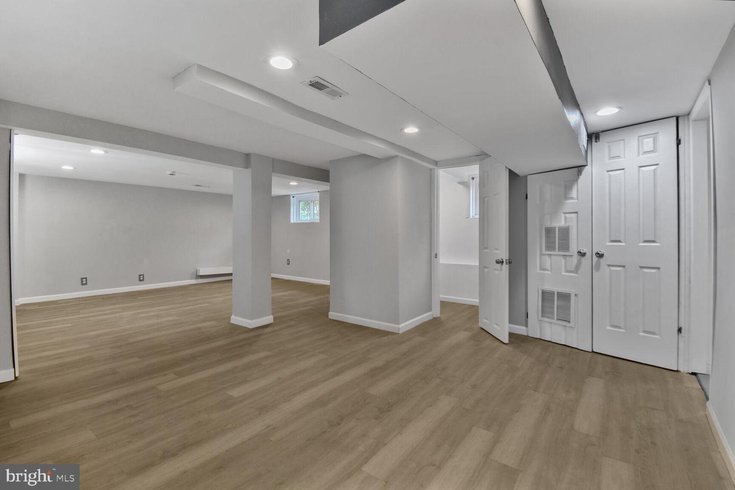 3807 20TH ST NE, WASHINGTON, District Of Columbia 20018, 3 Bedrooms Bedrooms, 10 Rooms Rooms,2 BathroomsBathrooms,Residential,For sale,3807 20TH ST NE,DCDC2193940 MLS # DCDC2193940