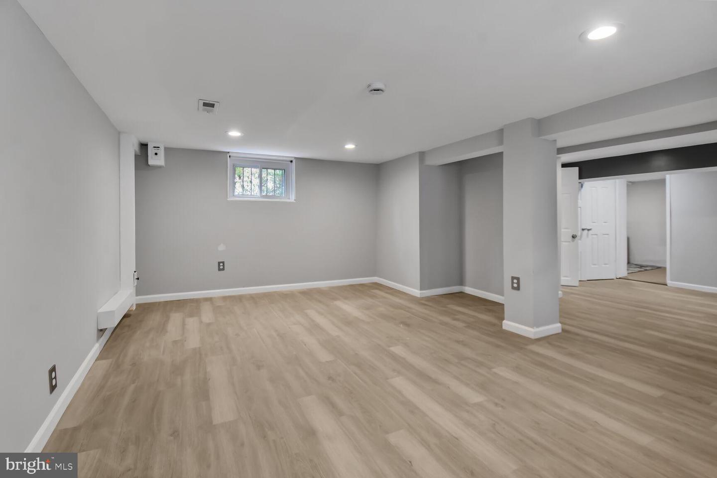 3807 20TH ST NE, WASHINGTON, District Of Columbia 20018, 3 Bedrooms Bedrooms, 10 Rooms Rooms,2 BathroomsBathrooms,Residential,For sale,3807 20TH ST NE,DCDC2193940 MLS # DCDC2193940