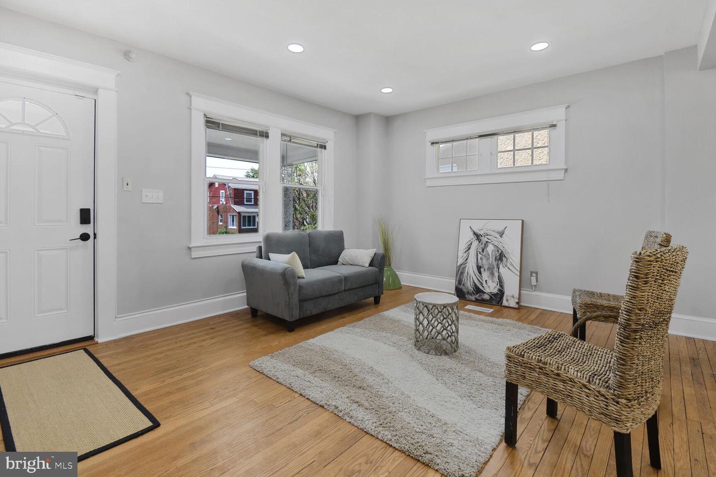 3807 20TH ST NE, WASHINGTON, District Of Columbia 20018, 3 Bedrooms Bedrooms, 10 Rooms Rooms,2 BathroomsBathrooms,Residential,For sale,3807 20TH ST NE,DCDC2193940 MLS # DCDC2193940