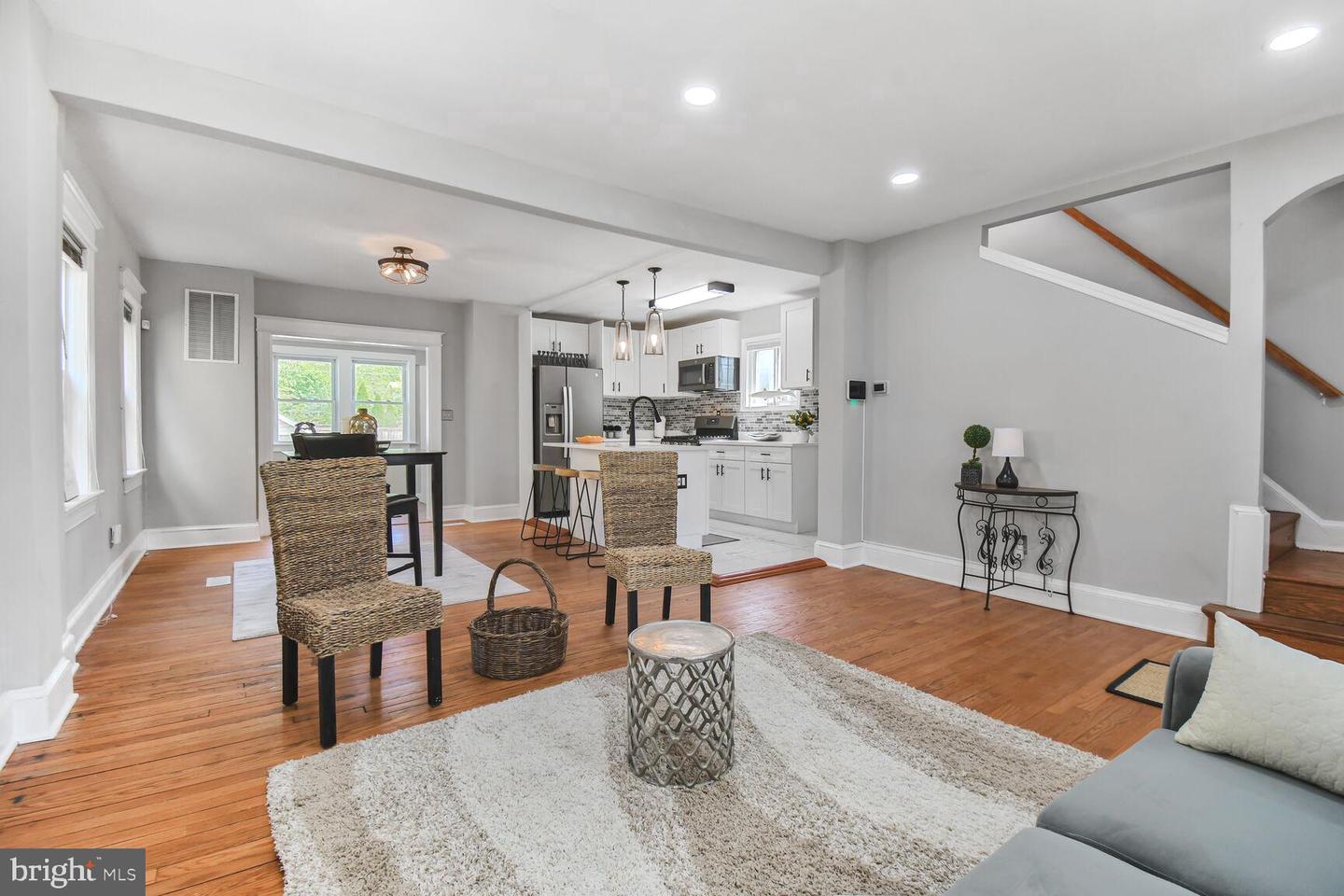 3807 20TH ST NE, WASHINGTON, District Of Columbia 20018, 3 Bedrooms Bedrooms, 10 Rooms Rooms,2 BathroomsBathrooms,Residential,For sale,3807 20TH ST NE,DCDC2193940 MLS # DCDC2193940