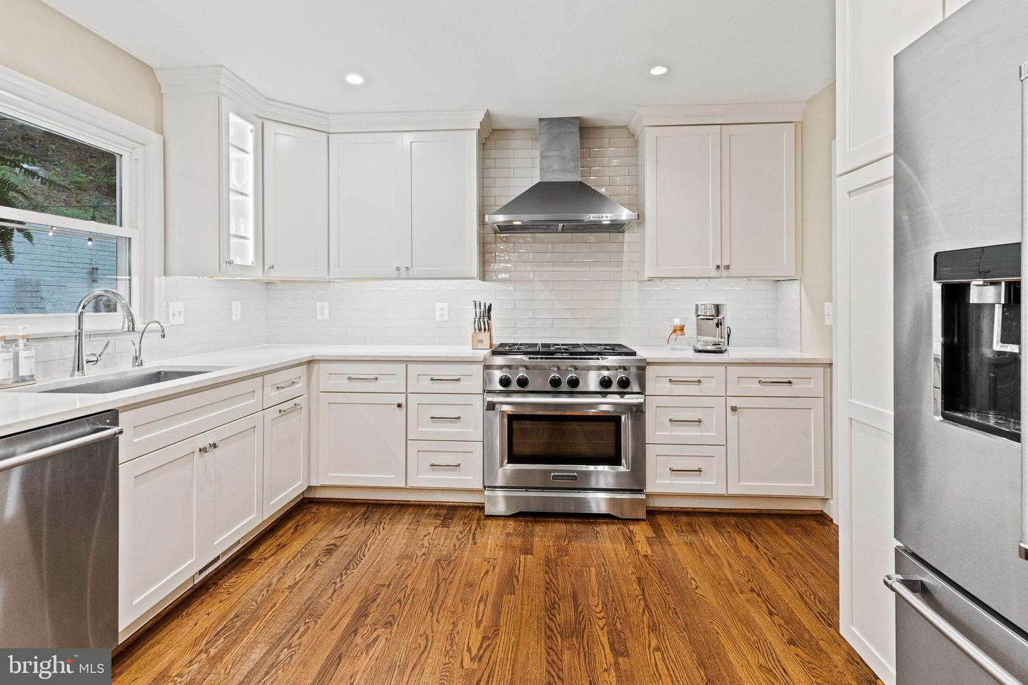 9132 SANTAYANA DR, FAIRFAX, Virginia 22031, 4 Bedrooms Bedrooms, ,3 BathroomsBathrooms,Residential,For sale,9132 SANTAYANA DR,VAFX2233488 MLS # VAFX2233488